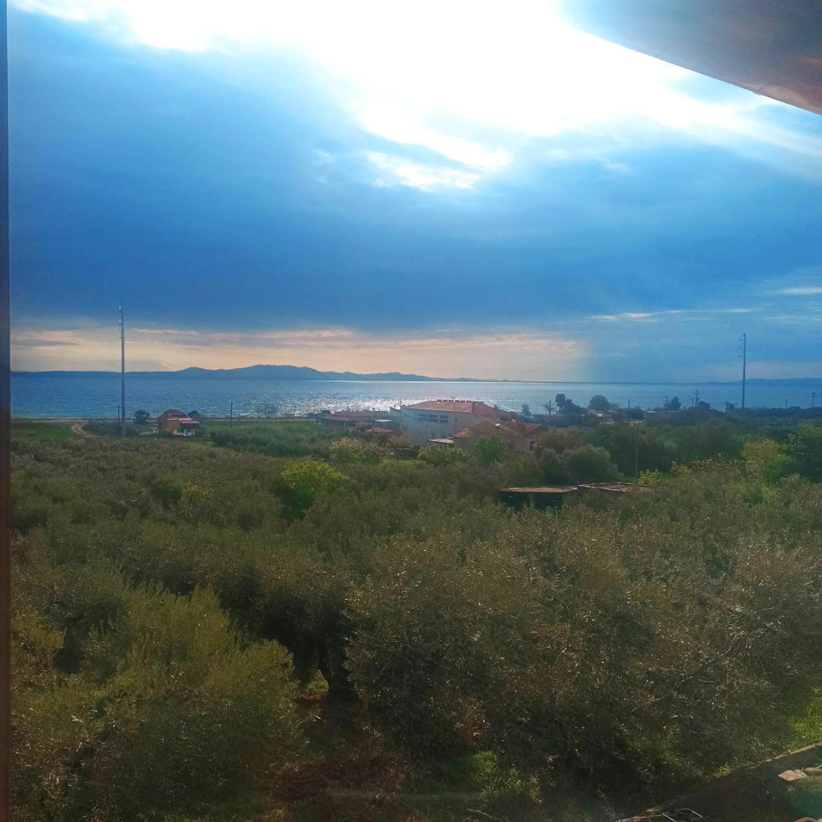 Kalelia Apartamento Nea Poteidaia Exterior foto